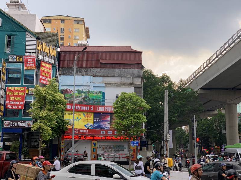 BQC NGÃ TƯ TRẦN ĐĂNG NINH & KHÚC THỪA DỤ CẮT CẦU GIẤY