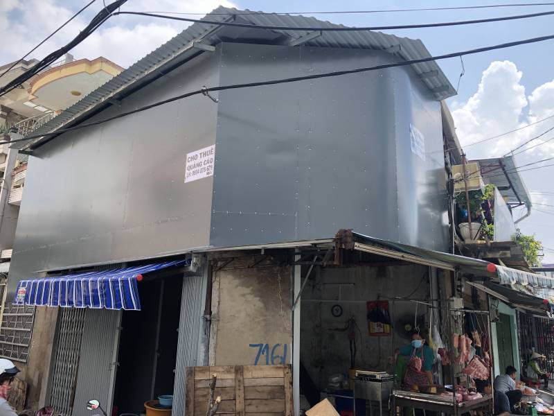 Trung tâm cửa chợ Phú Định