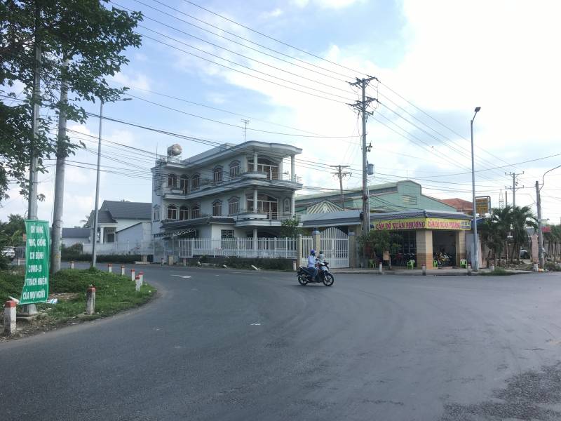 Cho thuê vị trí đặt bảng QC khu vực Cầu Vàm Cống