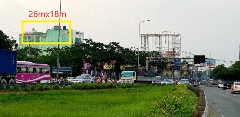 Cho thuê nơi đặt biển quảng cáo ngoài trời 26x18x2