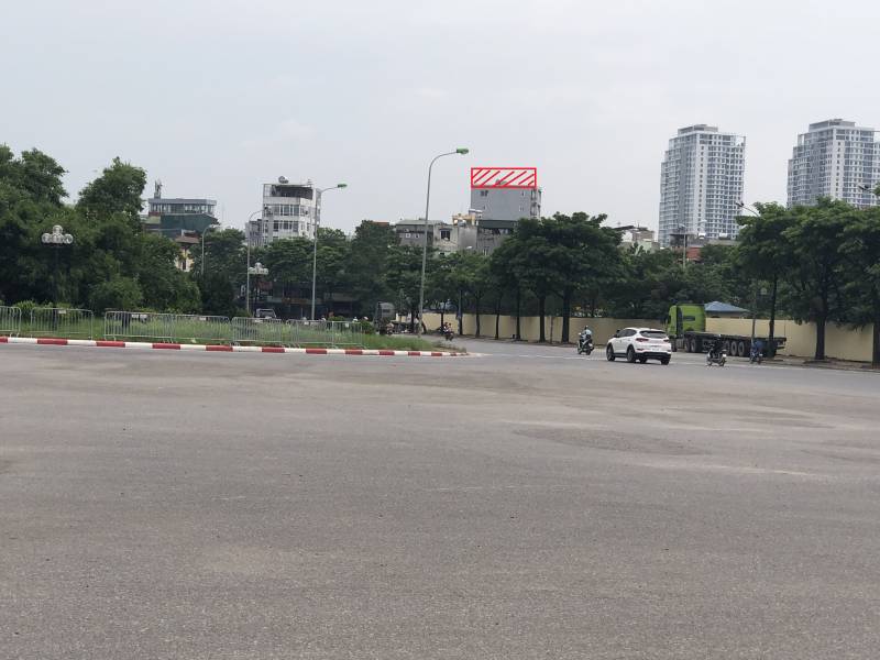 View nhìn từ Quảng trường Mỹ Đình