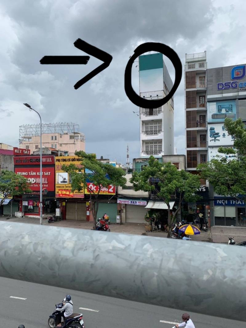 Cho thuê Đặt bảng Quảng Cáo ngay mặt tiền góc Ngã Tư Hàng Xanh giá rẻ !