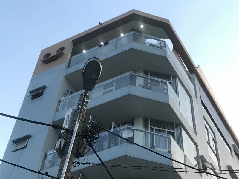 cần cho thuê treo biển quảng cáo